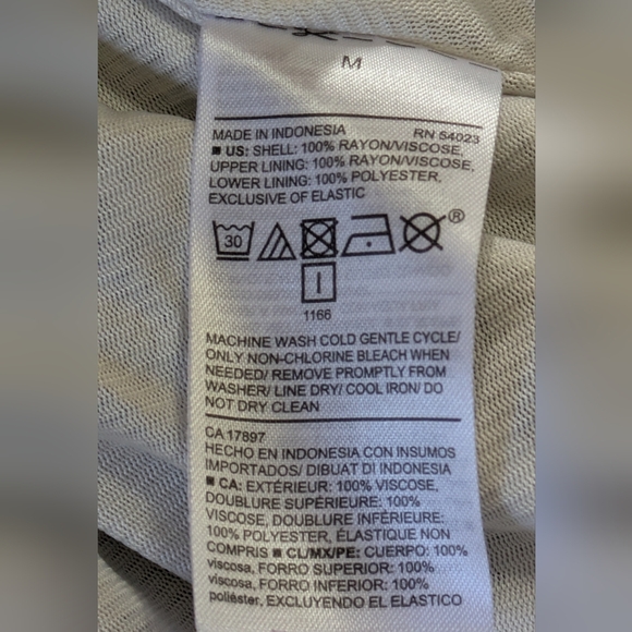 Old Navy Black and White Floral Dress. Size M - Picture 8 of 9